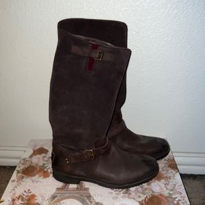 Size 9 UGG boots. Great condition. Barely worn.